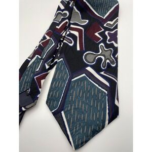 Via Europa Mens 100 Percent Silk Geometric Pattern Hand Finished Necktie